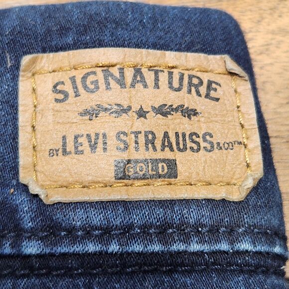 Signature Levi Strauss Gold Pull-On Skinny Jeans 8M W29 L30 - Picture 3 of 6